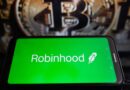 Robinhood suffers brutal weekly loss as bitcoin, AI stocks are hit hard