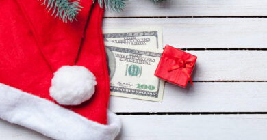 When a Holiday Loan Makes Sense (and When It Doesn’t)