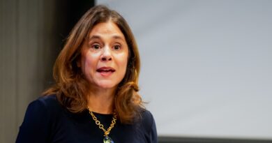 Dallas Fed President Logan calls for ‘modestly’ higher interest rates